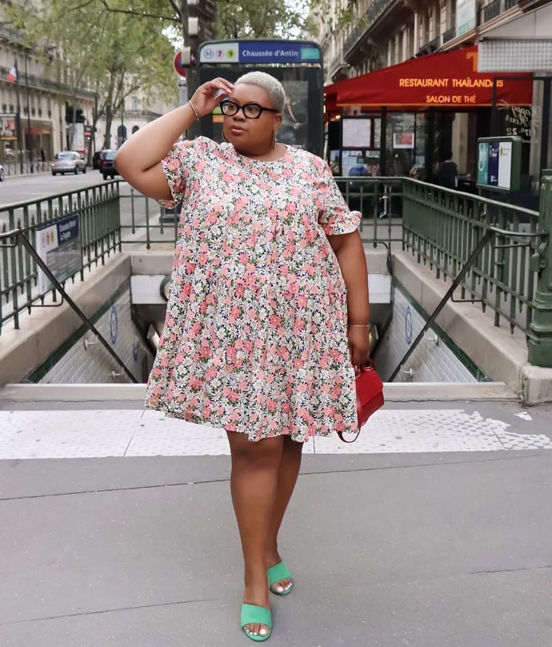 SHEIN.COM - It’s the dress for me 💚💫✨@maya.curvy

Shop Item #: 1306799

#SHEINgals #SHEINstyle #floralinspiration