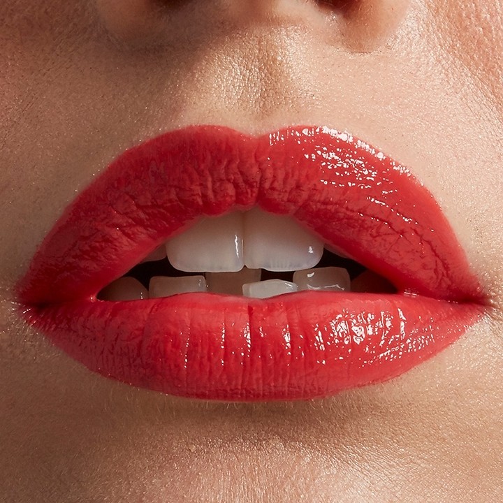 NYX Professional Makeup - A kiss of pigment with a side of hydration! 💋💧 Who else is loving our juicy new Filler Instinct Plumping Lip Color collection?! 🙋‍♀️✨ Ft. here is the shade 'Besos' 🍉 • #nyxco...