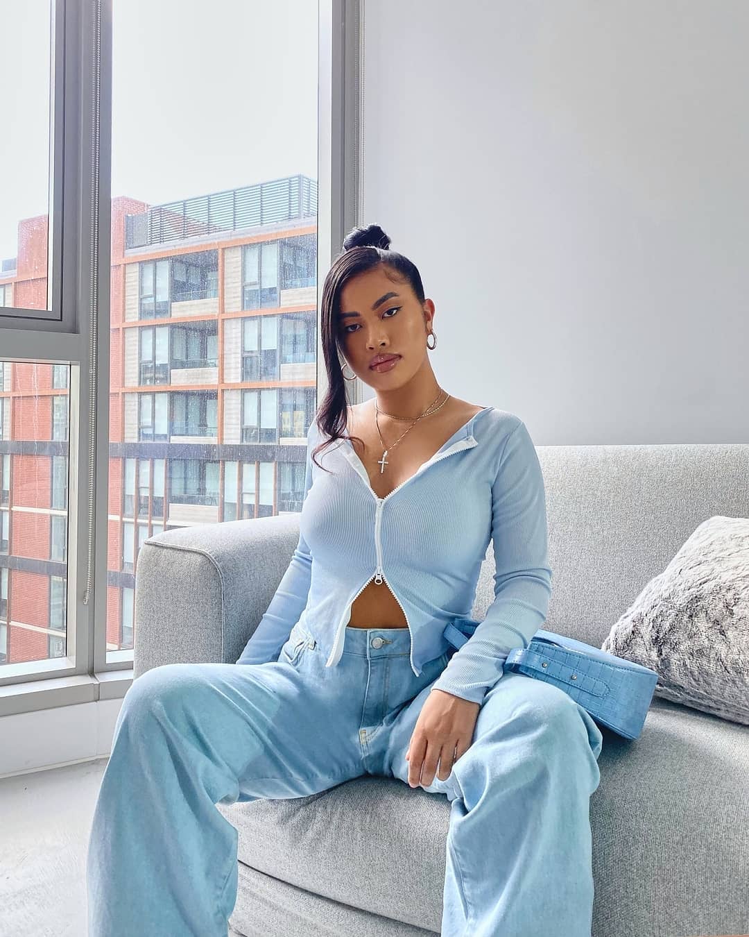 boohoo - Feeling blue 🥶
​Shop @stefneyv's look 🔎 FZZ51978, FZZ52486,  TZZ93740