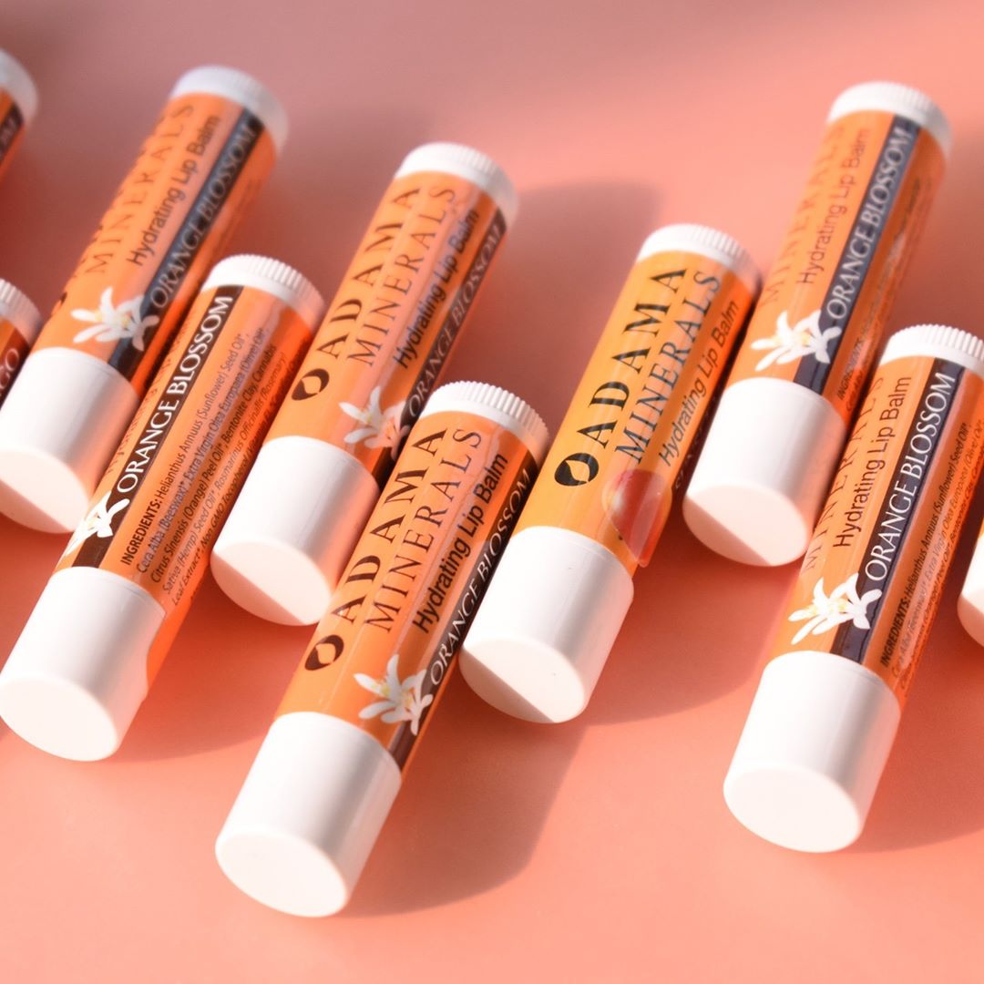 zion health - If you haven’t gotten enough of everything orange, here’s some more of it. 😉🧡⁣
---⁣
Shown: ⁣
🍊 𝐎𝐫𝐚𝐧𝐠𝐞 𝐁𝐥𝐨𝐬𝐬𝐨𝐦 𝐋𝐢𝐩 𝐁𝐚𝐥𝐦⁣
🥭 𝐒𝐮𝐧𝐬𝐞𝐭 𝐌𝐚𝐧𝐠𝐨 𝐋𝐢𝐩 𝐁𝐚𝐥𝐦⁣
#zionhealth #healingfromtheearth⁣
.⁣
.⁣
....