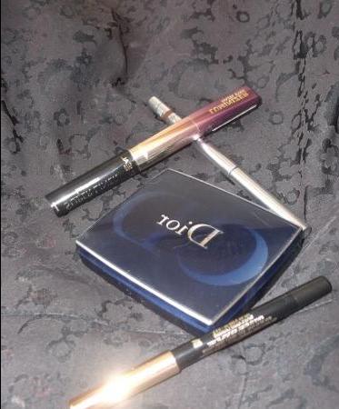 Мои карандаши и подводки l'oréal, Dior и Yves Saint Laurent - rassegna
