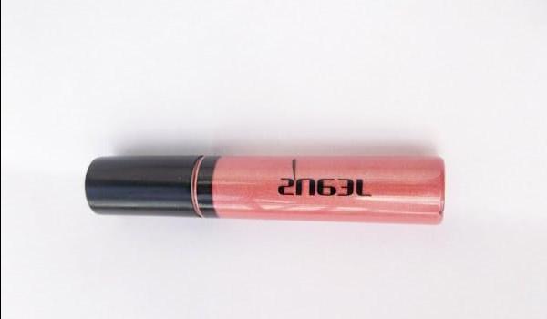 Jean's Proof lipstick-shine - Resistente líquida lápiz de labios en un tono nº 18 - reseña