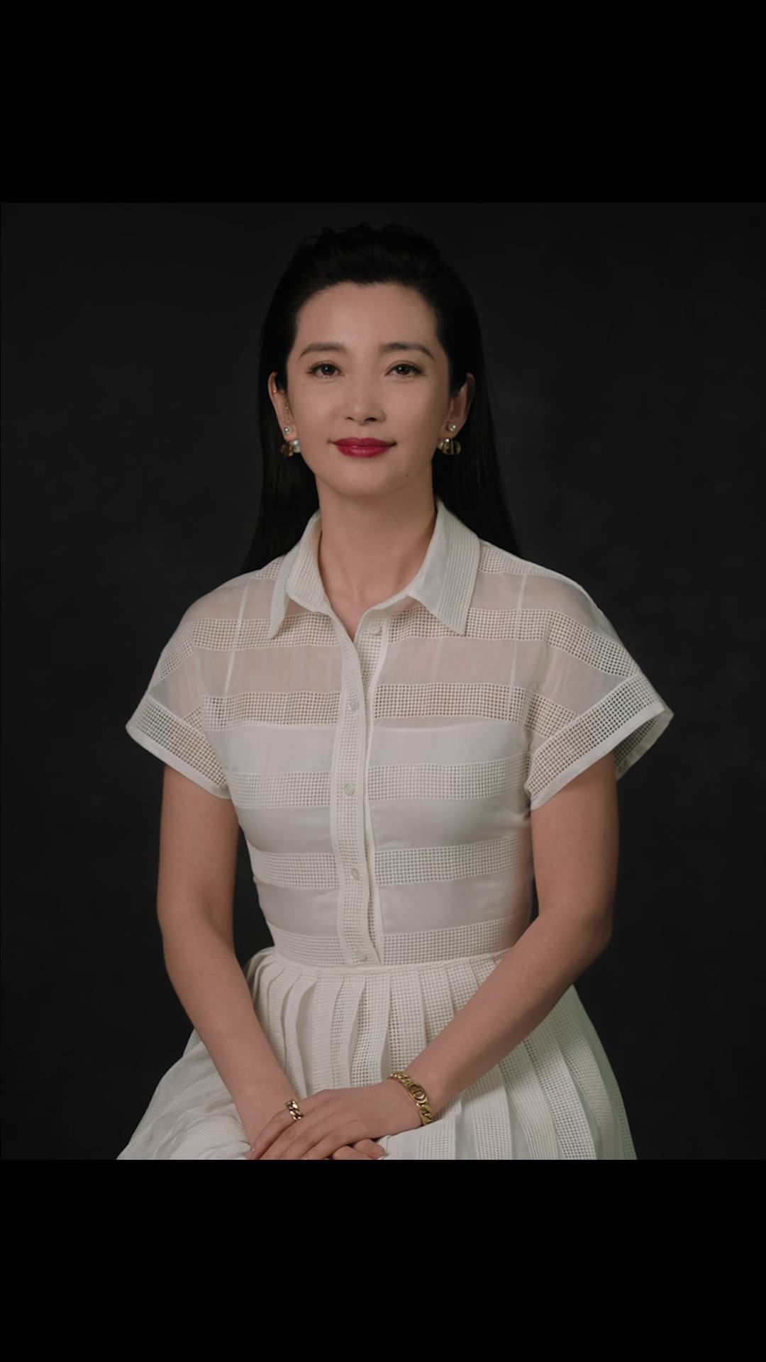 Dior Official - In the series of portraits #DIORSTANDSWITHWOMEN that gives a chance to speak to extraordinary women, @libingbing tells about the self confidence she has gained and how she got involved...