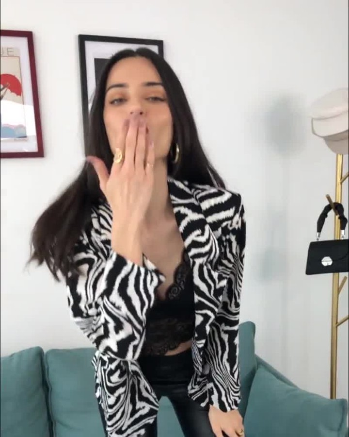 Chic Me - WE'RE ON TIKTOK!⁠
WANT TO SEE YOURSELF ON OUR PAGE?⁠
Don't forget to tag @ chicme_official in your TikToks for a chance to be reposted!⁠
⁠
#chicmeofficial #tiktok #clothchange