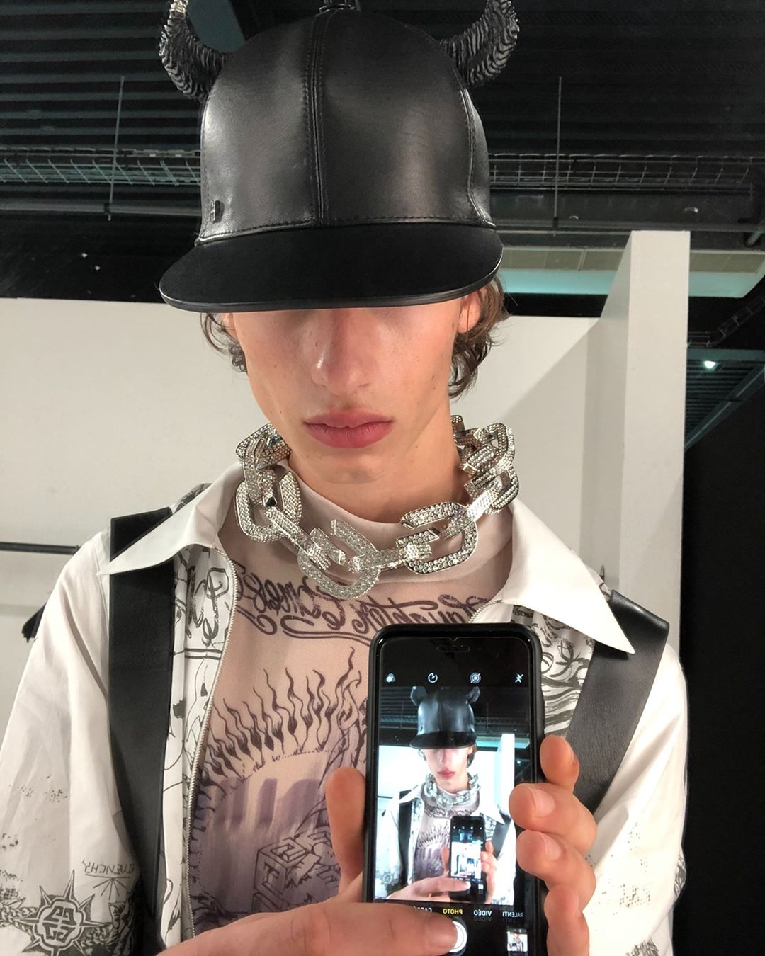 GIVENCHY - but first let me take a selfie