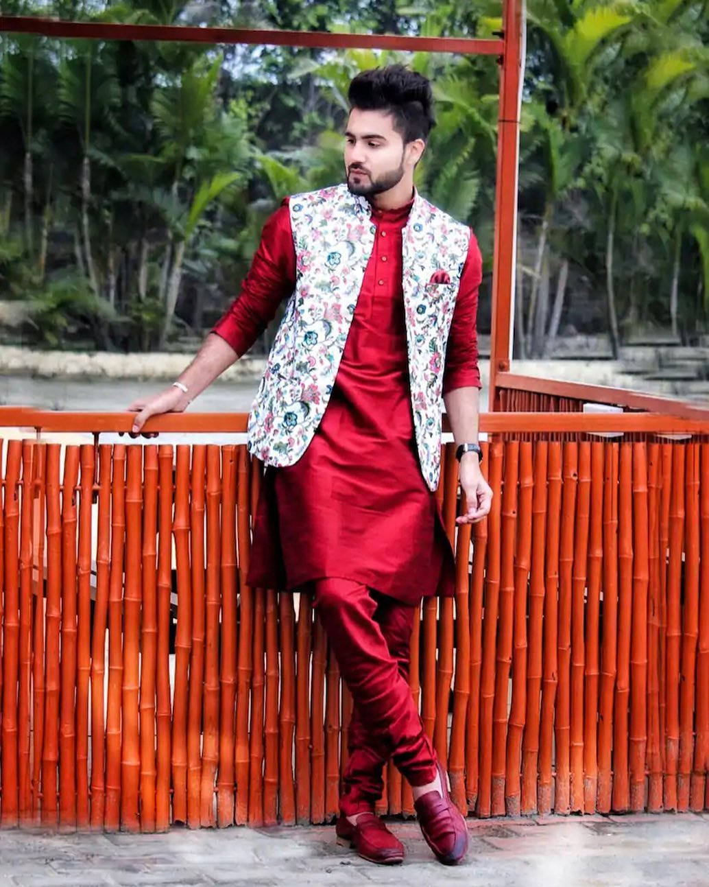 MYNTRA - Bright colors spice up your ethnic look!
📸 @harris7417 
Look up similar product code: 4332155 / 6958778 
For more on-point looks, styling hacks and fashion advice, tune in to the binge-worthy...