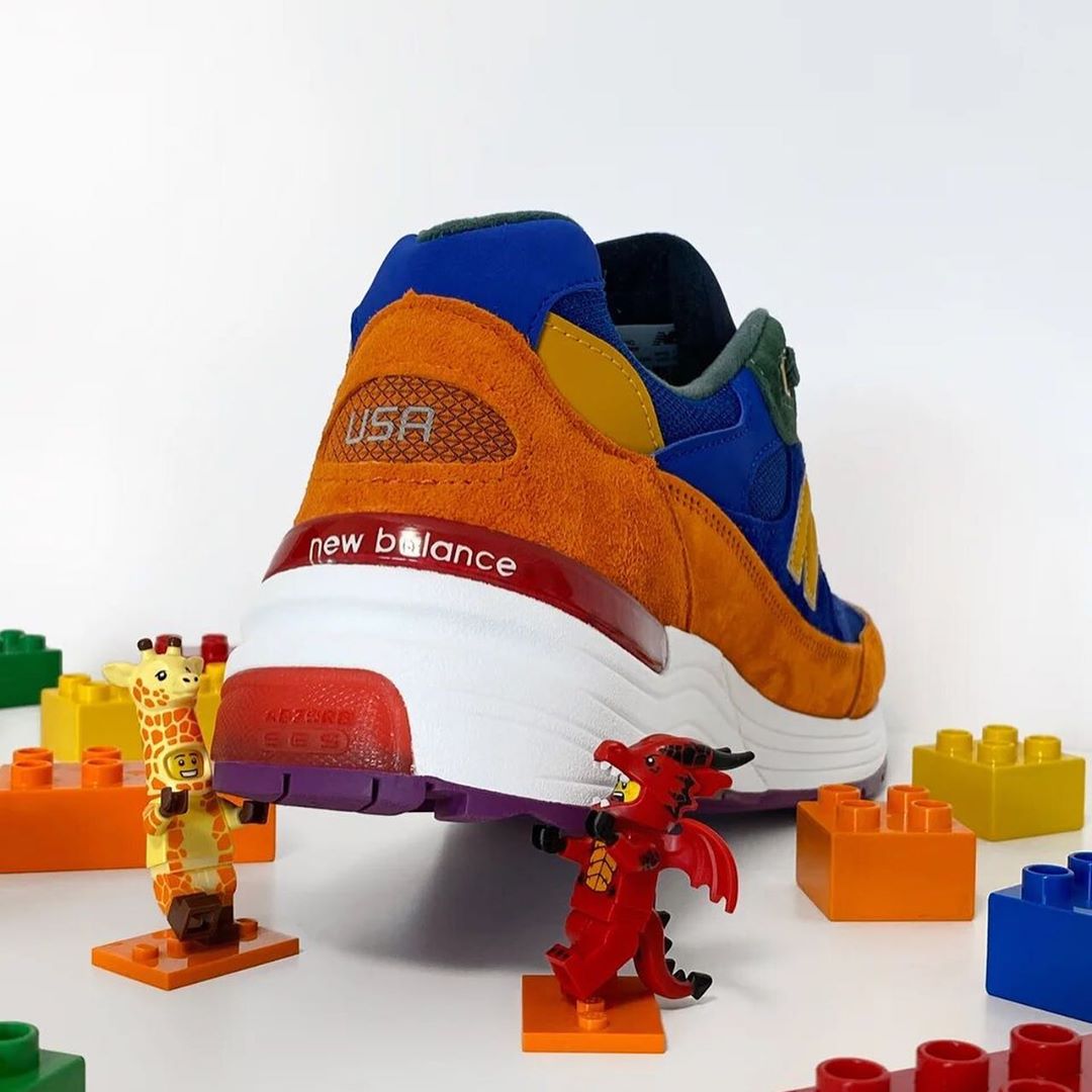 Магазин Sneakerhead - New Balance 992 Made in USA

Американская классика под номером 992. Пара полностью сделана на заводе New Balance в США, что делает их просто эталоном в плане материалов и качеств...