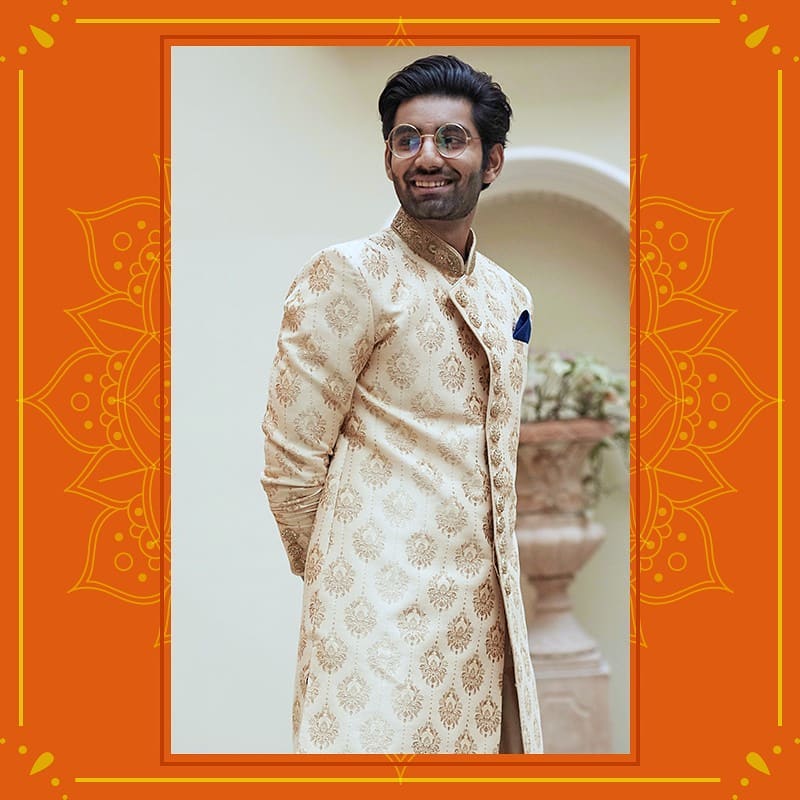 Manyavar - Dazzle and shine wherever you go dressed in this style from the south. The sober colours enhanced with traditional motifs is the perfect match. Book an appointment or shop online (link in b...
