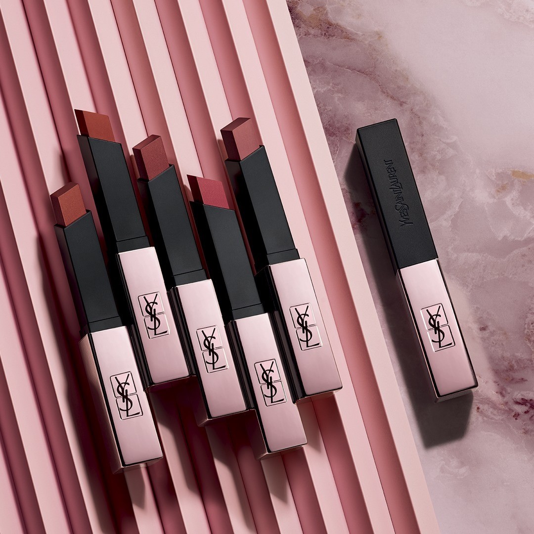 YSL Beauty Official - Who says that you can't have it all? 
Matte and glowy at the same time, ROUGE PUR COUTURE THE SLIM GLOW MATTE challenges the iconic lipstick, as you knew it, with a matte texture...