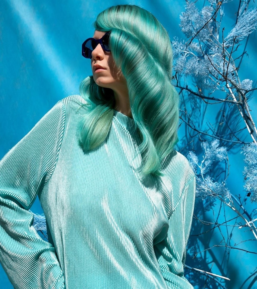 Wella Professionals Russia - Что получится, если соединить бирюзовые оттенки на волосах с элегантными локонами? Идеальный образ для коллекции Imagine от Vinokurov & Friends от @vinokurovstudiomoscow 💙...