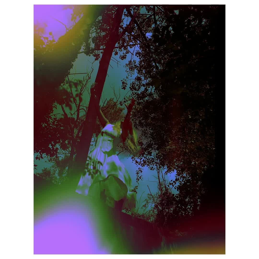 Chloé - As the leaves dance around Lafawndah (@Lafawndah_), her plaintive voice reverberates through this mystical forest scene. Dressed in a pure white sheath, her presence in this film for #CHLOEvo...