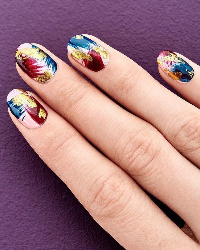 Sally Hansen - #NowTrending ⚡️: Brush stroke nails 🙌. Use Birthday Suit, Wine Stock, Swim Upstream, gold foils and a dry brush for a 🔥 #SallyMade mani 💅