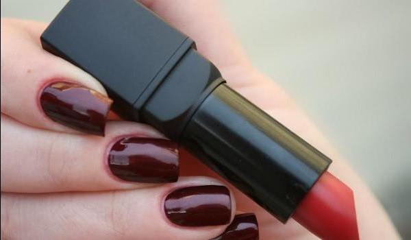 Помада Deborah Lippmann - Bajo Un Hechizo De Lápiz Labial - reseña