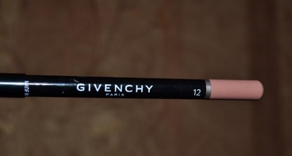 Идеальный беж - Givenchy Lip Liner 12