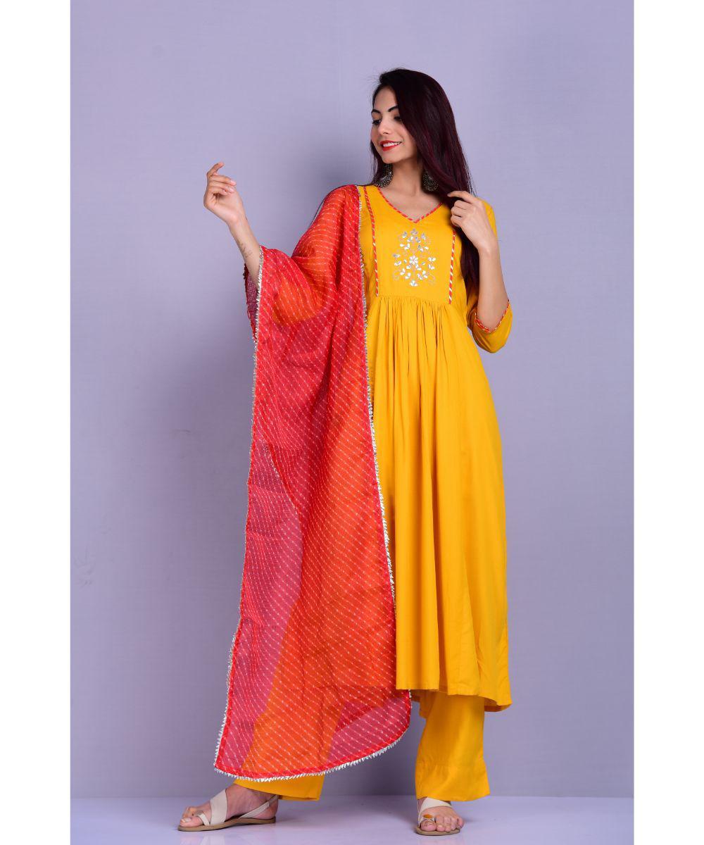 Mirraw - Shop the pretty mustard kurta suit with red leheriya dupatta on @mirraw.⁣
Check out the amazing collection of our local craft influenced product.⁣
Product ID:3302381⁣
Shop now.⁣
.⁣
.⁣
#suit #...