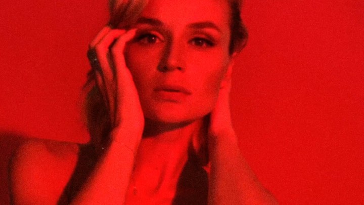 Polina Gagarina 🇷🇺 - #НАРАССТОЯНИИ☄️ 11.09.20
#полинагагарина