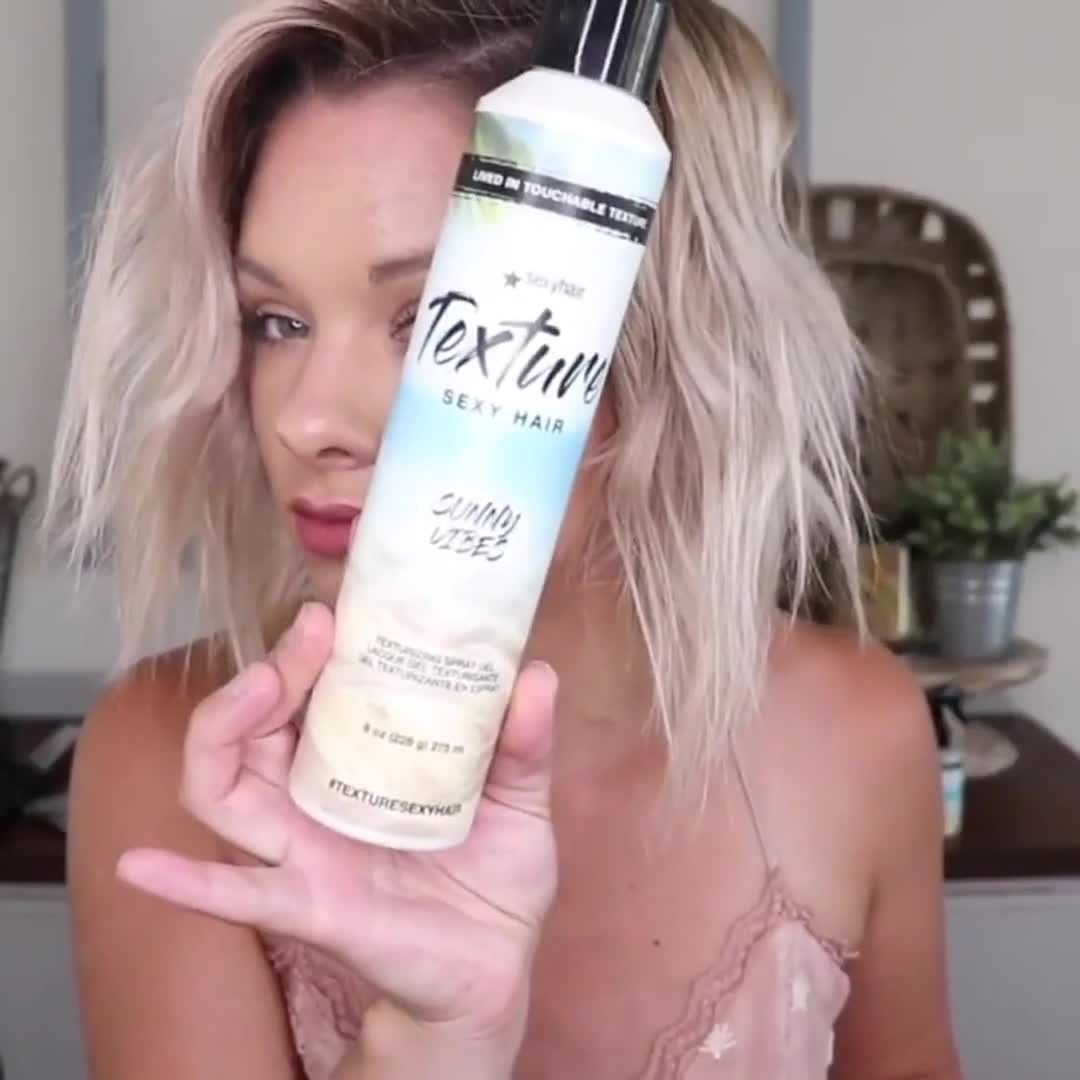 Sexy Hair® - Today's forecast? Sunny Vibes 🌞
@alishajaredhairartistry styles her effortlessly chic tresses with the help of SexyHair Texture Clean Wave Shampoo, Foam Party and Sunny Vibes Spray Gel. T...