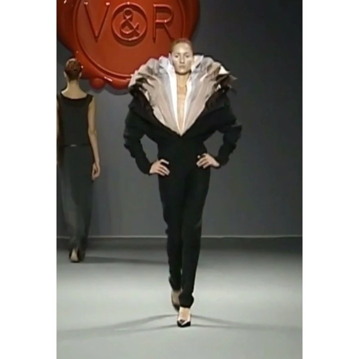 Viktor&Rolf - One Woman Show <3 VR