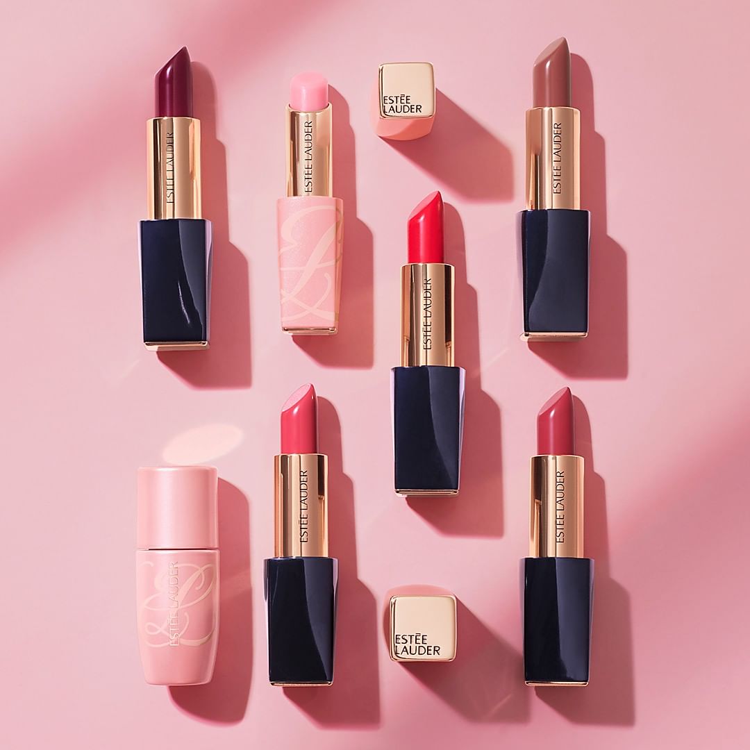 Estée Lauder - Улучшите ваш Pout этот #InternationalKissingDay с роскошный уход за губами и цвет с нашей #коллекции PureColorEnvy! Нажмите на магазин! 💕