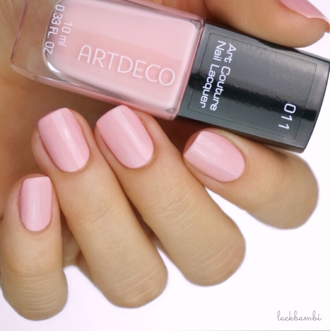 ARTDECO - A dream of pastel pink on your nails: Our Art Couture Nail Lacquer N°011 baby sea star.
⠀⠀⠀⠀⠀⠀⠀⠀⠀
Image credits: @lackbambi
⠀⠀⠀⠀⠀⠀⠀⠀⠀
#artdecocosmetics #nails #artcouturenaillacquer #nailart...