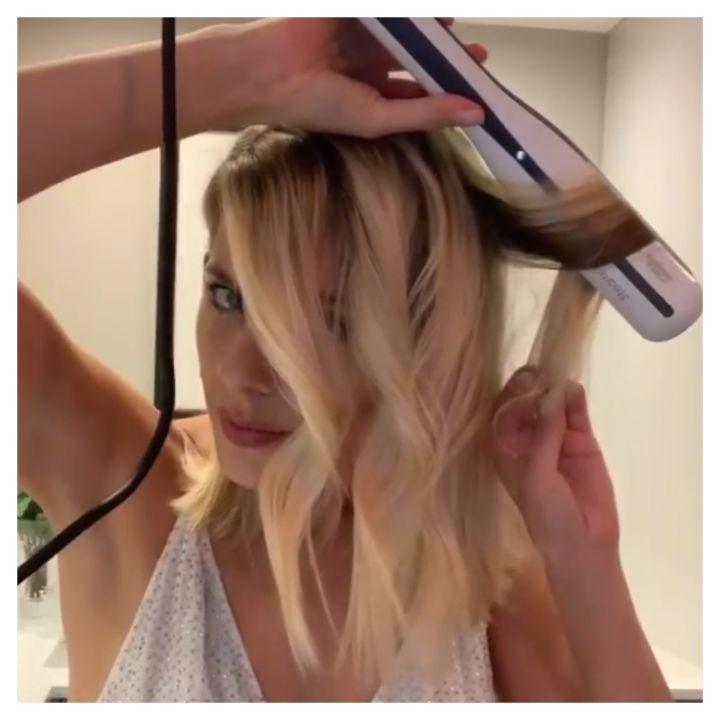 L'Oréal Professionnel Paris - Hair by @mollieking 🇬🇧
.
🇺🇸/🇬🇧 Looking for soft natural looking waves, less damage and fast styling?
Steampod 3.0 will become your new addiction!
Follow @mollieking tips...