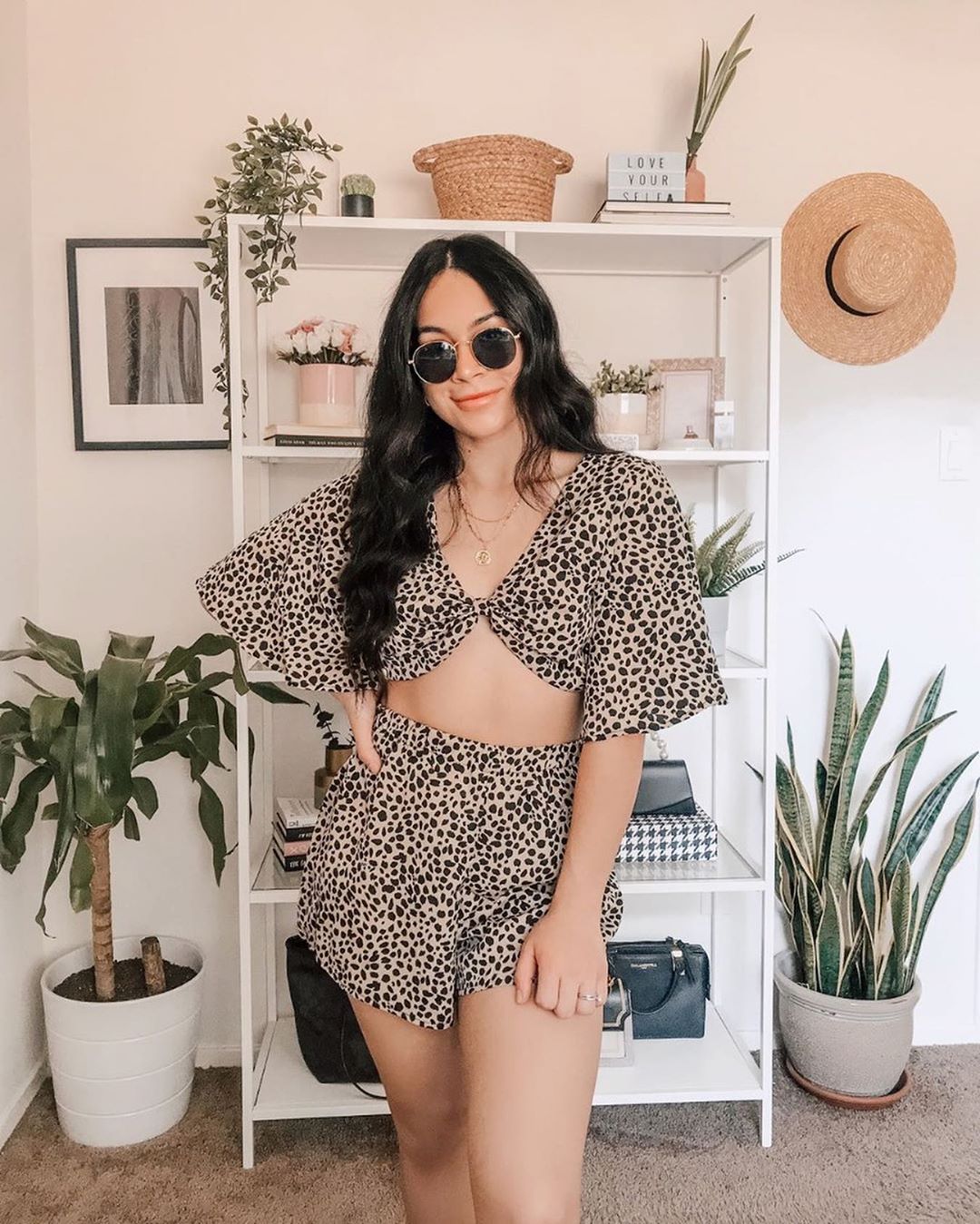 SHEIN.COM - Serving looks this summer! 💛 @jessicamelgoza_

Shop Item #: 985940,1037018

#SHEIN #SHEINgals #SHEINstyle #SHEINss2020 #SHEINsummerfun #floral #dress