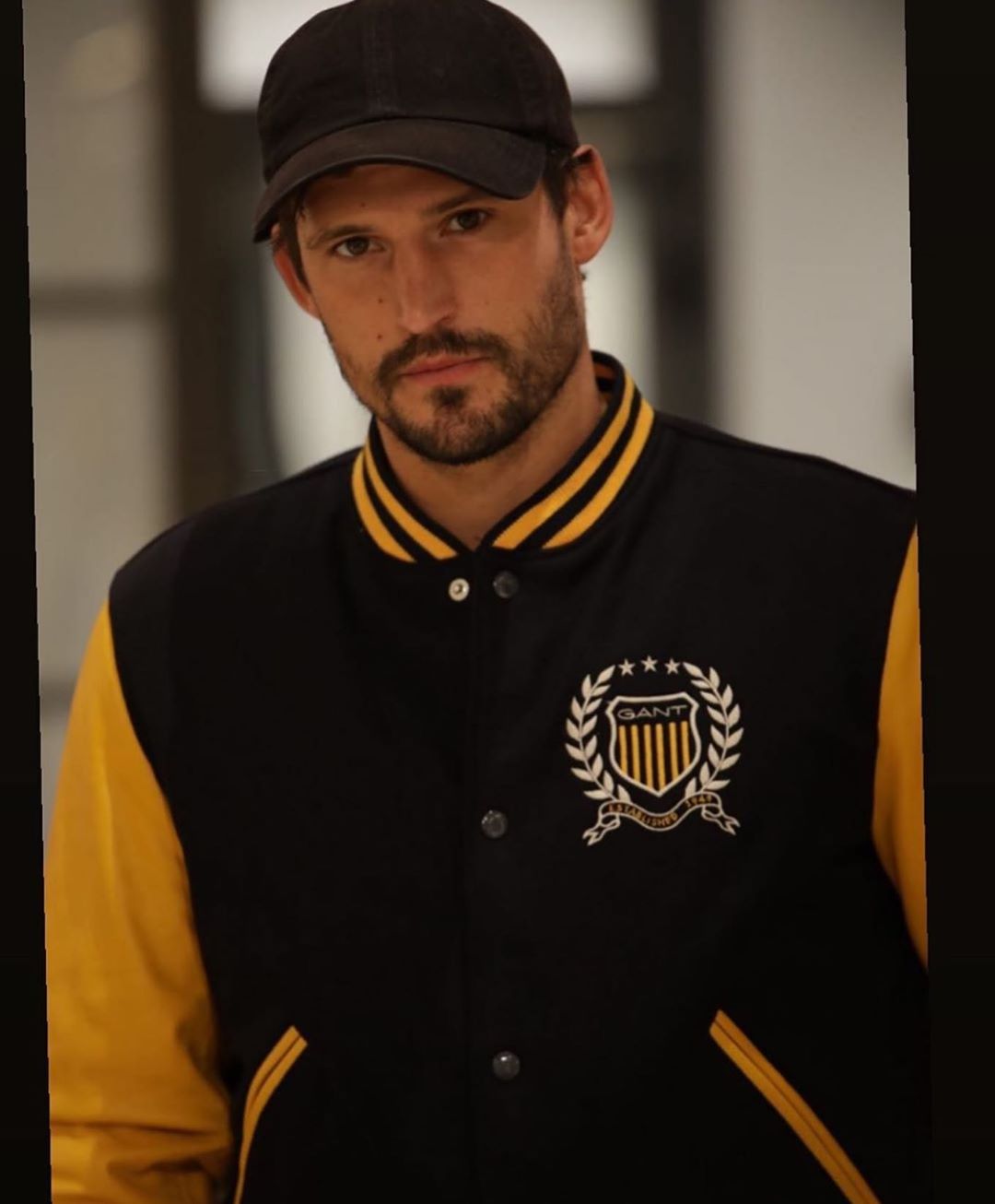 GANT - Университетская куртка GANT - классика американского спортивного стиля!
#gantrussia #gant #varsity #varsityjacket