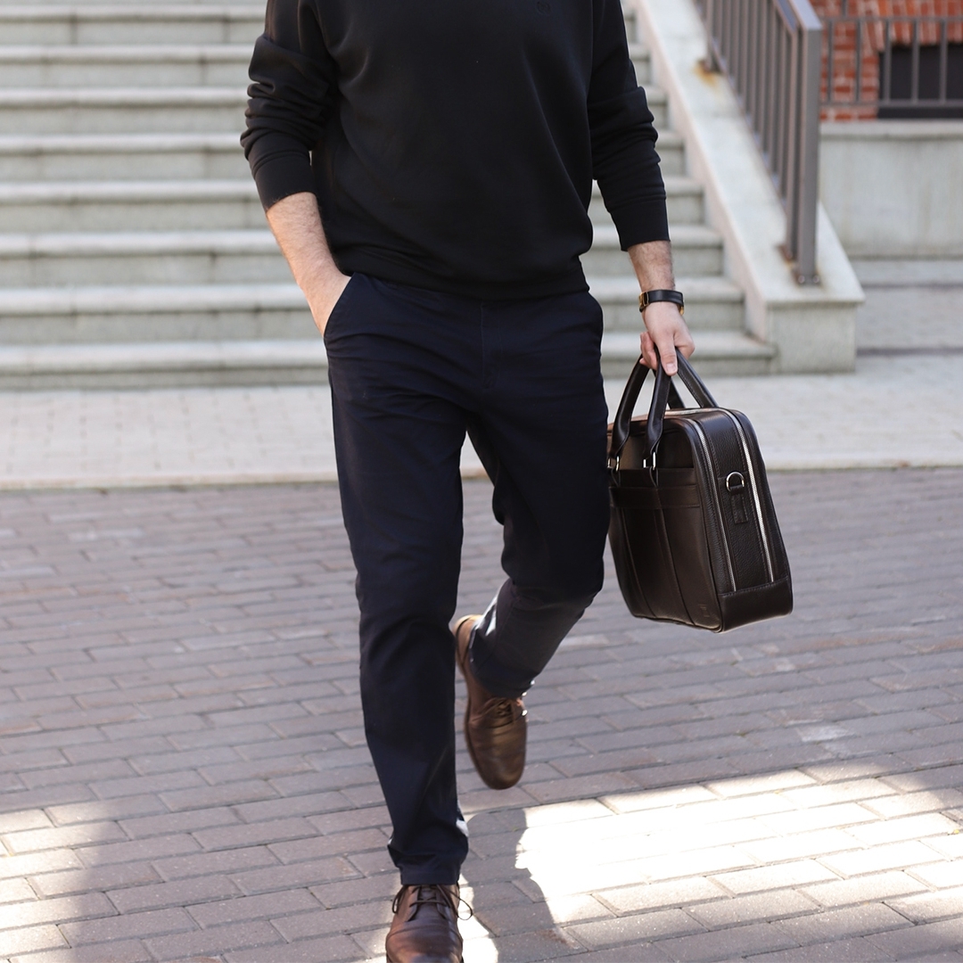 Кожаные сумки и рюкзаки - Для того, чтобы выглядеть стильно, мужчине достаточно иметь хорошую обувь, дорогие часы и сумку @brialdi
⠀
Стать обладателем сумки Brialdi просто. Достаточно просто зайти на...