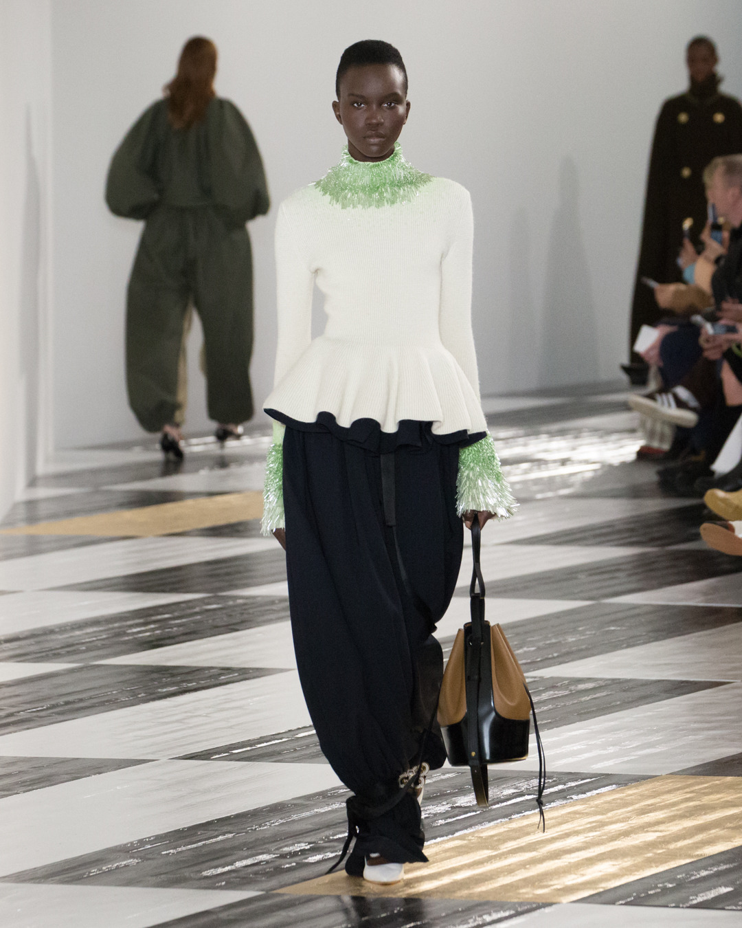 LOEWE - The LOEWE FW20 Women's collection is available in store and on loewe.com

#LOEWE #LOEWEFW20