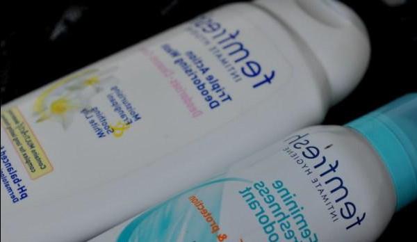 Femfresh Intimate Hygiene Feminine freshness deodorant & Femfresh  Intimate Hygiene  Triple action deodorising wash - review