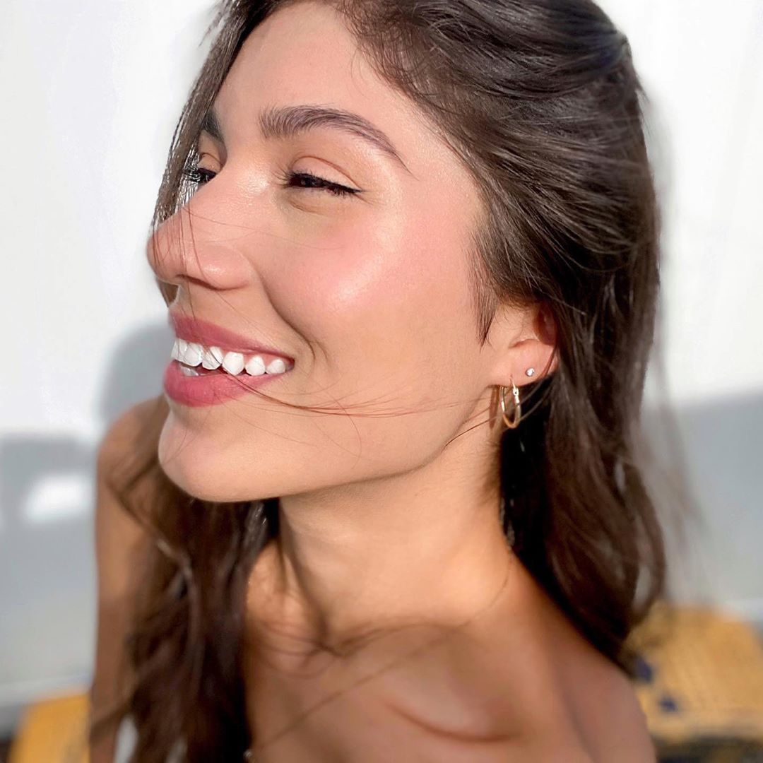 Rare Beauty by Selena Gomez - Well hello friend! ✨🤩 @lymaris_rodriguez shared what she does each day to support her mental health. These are her words ➡️ "I suffered from depression a few years ago an...