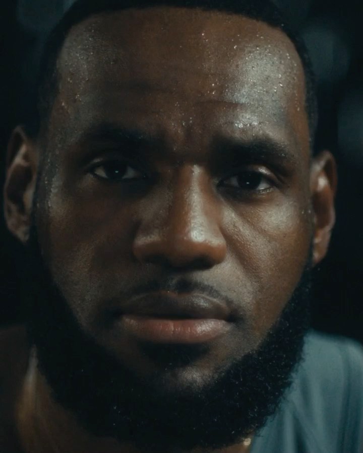 Nike - Just a kid from Akron, building a legacy that extends far beyond the basketball court.
⠀
@kingjames is using the power of sport to help change the game for every kid from Akron and beyond. His...