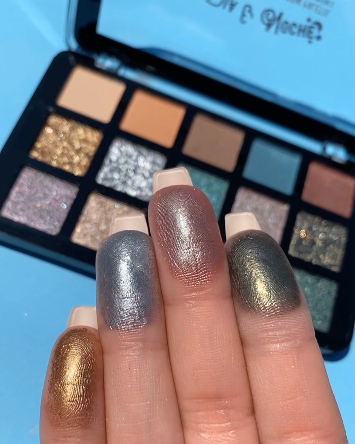 J. Cat Beauty - Say hello to our Dia & Noche Tri-Element 15 Eyeshadow Palette🌟 Head to jcatbeauty.com to get this gem for only $7.99!!💫
.⁠
.⁠
.⁠
#jcat #jcatbeauty #eyeshadow #day #night #eyes #wakeupa...