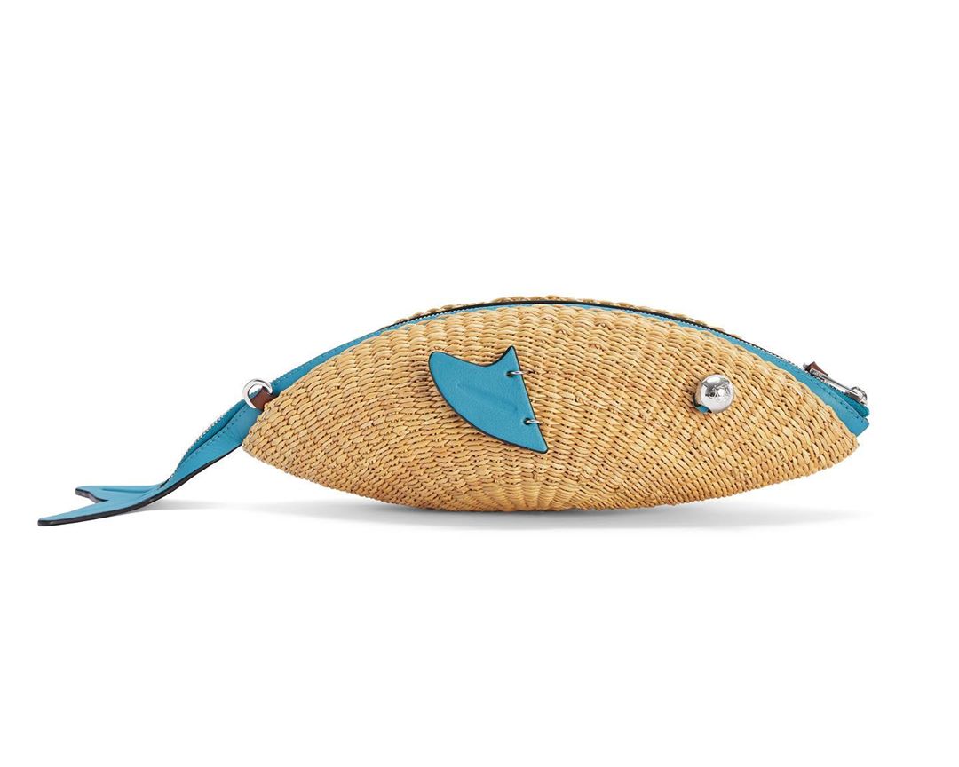 LOEWE - Craft is the essence of LOEWE, and we interpreted it in the Paula’s Ibiza 2020 collection with a nomadic sensibility by collaborating with communities of artisans who use specialist handcraft...