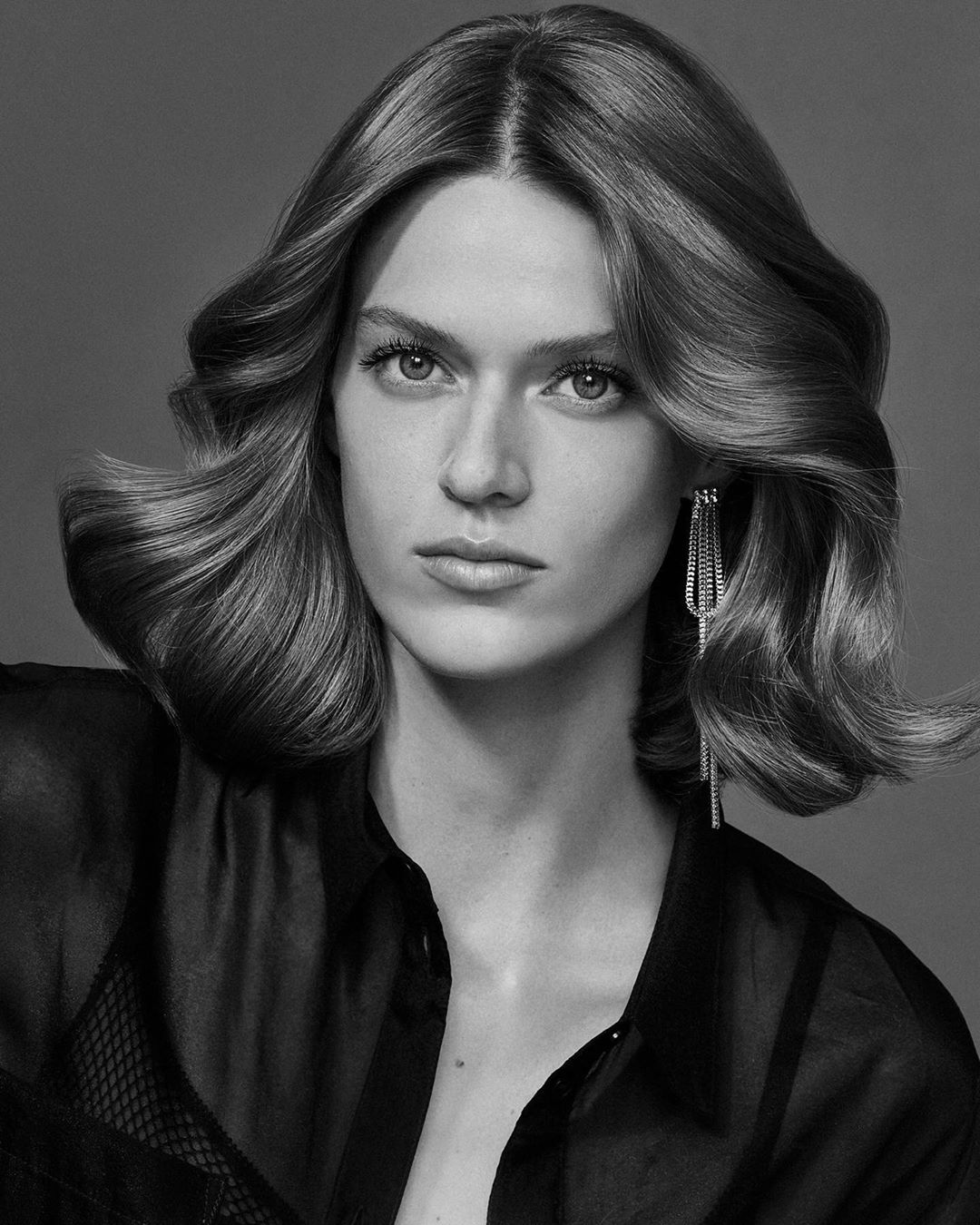Schwarzkopf International - These voluminous waves, loosely inspired by Heather Locklear’s 80s' do, echo the ‘more is more’ attitude that defined the hairstyles of the 80s'. #schwarzkopf1898 
by @armi...