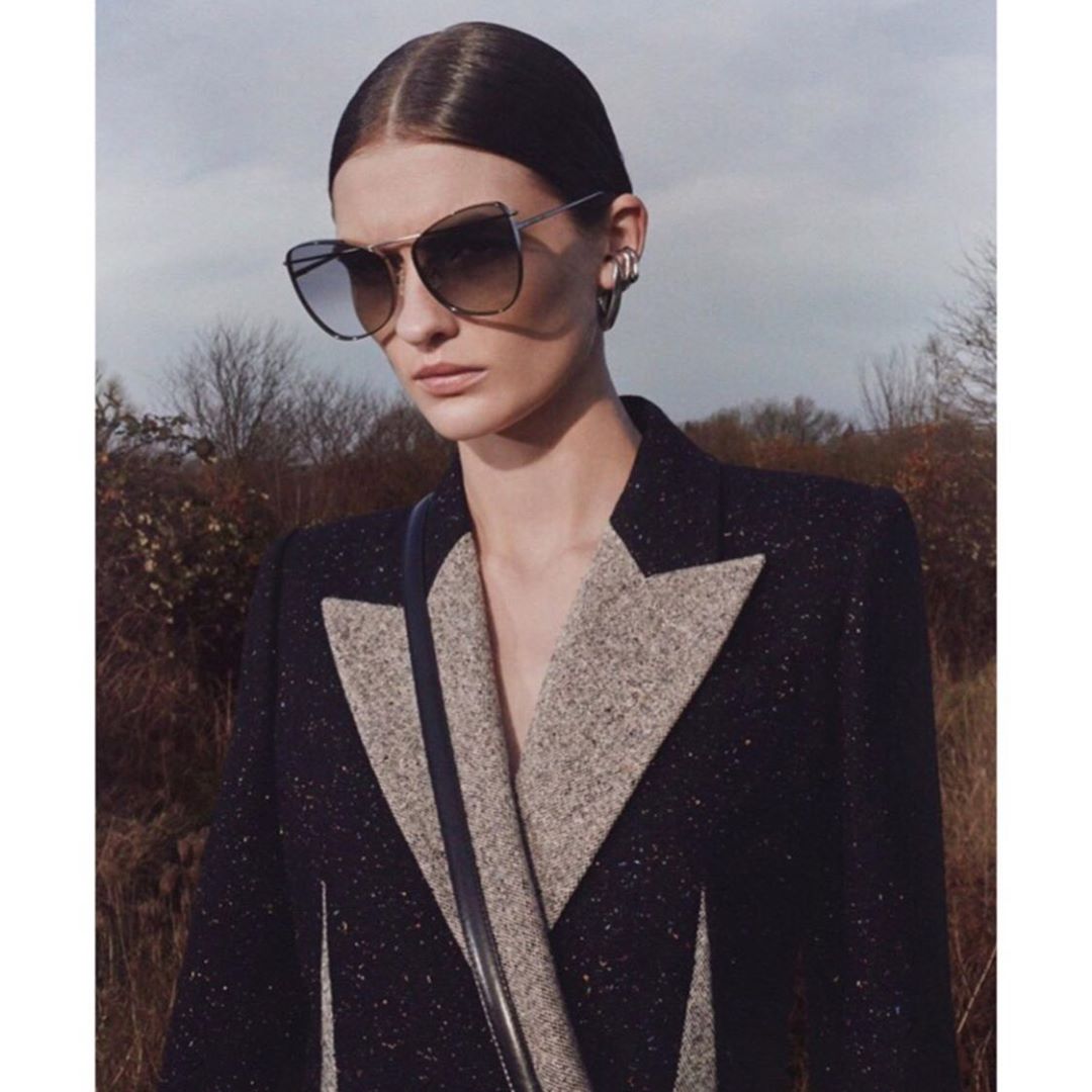 Слепая Курица бутики оптики - Модель солнцезащитных очков бренда Alexander McQueen AM 0228S
Приобрести данную модель можно на сайте slepayakurica.ru ( активная ссылка в шапке профиля) или в салонах Сл...