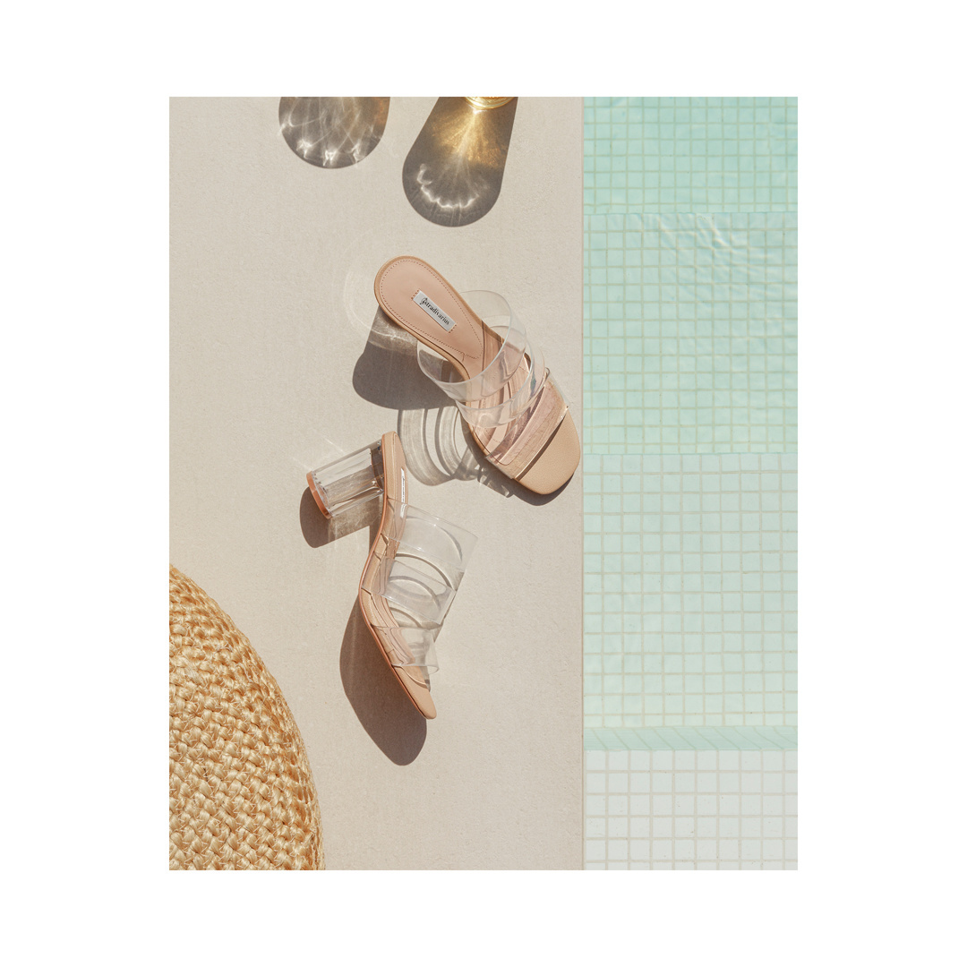 Stradivarius - Our sandals are "out of the office"