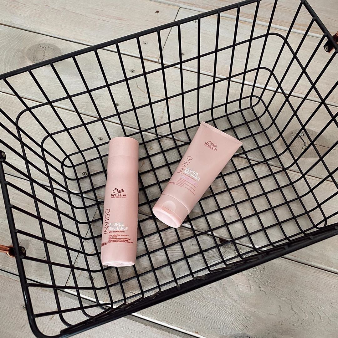 Wella Professionals Russia - Дуэт Invigo Blonde Recharge – настоящее спасение для ваших светловолосых клиенток. 
Всего два флакона – шампунь и кондиционер – и за качество блонда между визитами в салон...