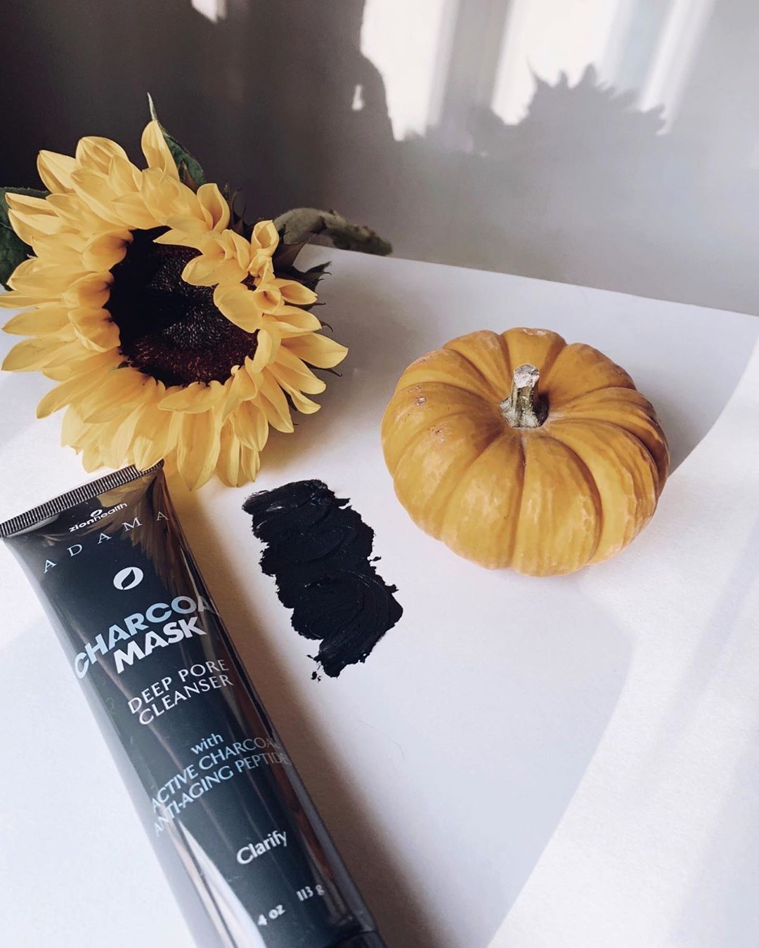 zion health - It’s almost that time of the year!🍁 Refresh and renew deep down to your pores with our 𝐂𝐡𝐚𝐫𝐜𝐨𝐚𝐥 𝐅𝐚𝐜𝐞 𝐌𝐚𝐬𝐤 💆 for a new, clean (poreless 💎) beginning. ⁣
📸: @save.my.skin
#zionhealth #heali...