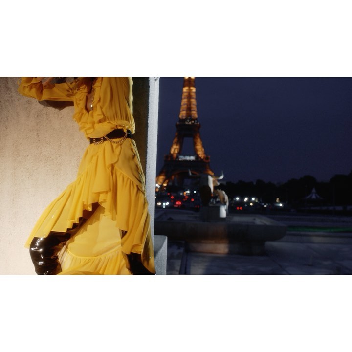 SAINT LAURENT - DEBRA - WINTER 20⁣
⁣#YSL34 by ANTHONY VACCARELLO⁣
⁣DIRECTED by JUERGEN TELLER⁣
⁣⁣
⁣yellow dress exclusively available at⁣
⁣SAINT LAURENT RIVE DROITE ⁣
⁣⁣
⁣#YSL #SaintLaurent #YvesSaint...
