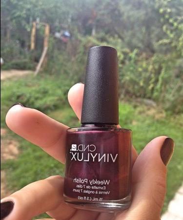 La prima prova CND Vinylux in tinta 