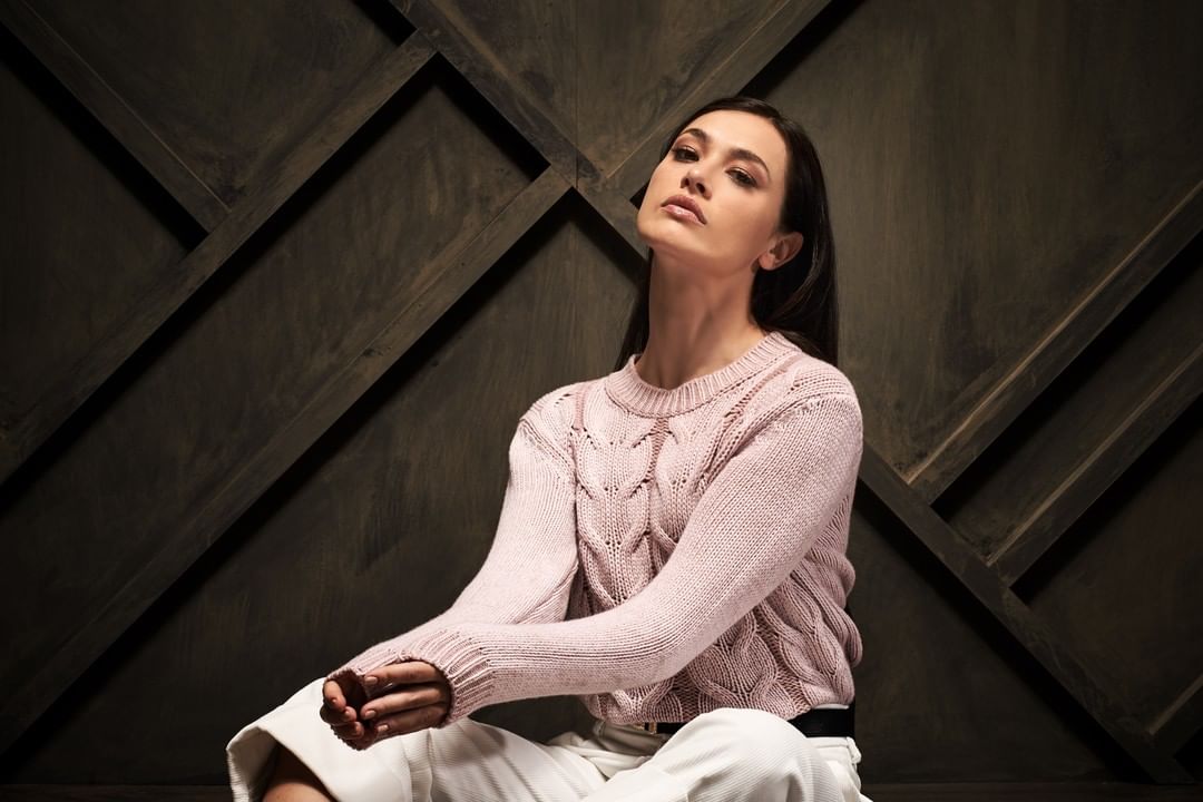 Maglificio Gran Sasso - Cashmere blend crew neck with Vanisé effect: precious yarn for a romantic soul... Discover more > shop.gransasso.it

#GranSasso #WearGranSasso #AI20 #FW20