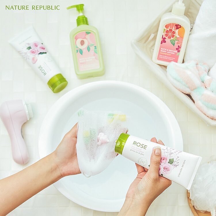 Nature Republic Россия - Макияж макияжем, а очищение никто не отменял.
⠀
РЕМУВЕР или ОЧИЩАЮЩАЯ ВОДА нужны для снятия макияжа с глаз и губ.
⠀
ОЧИЩАЮЩИЙ КРЕМ или ГИДРОФИЛЬНОЕ МАСЛО в обязательном порядк...