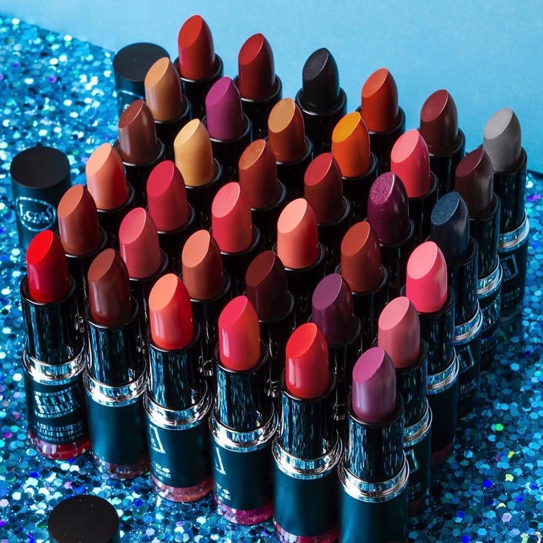 J. Cat Beauty - Do you like CREAMY or METALLIC lipstick?!✨ Scene Stealer Ultra Creamy Lipsticks come in both! There’s 36 shades available, head to jcatbeauty.com to get yours today💄❤️
.
.
.
#jcat #jca...
