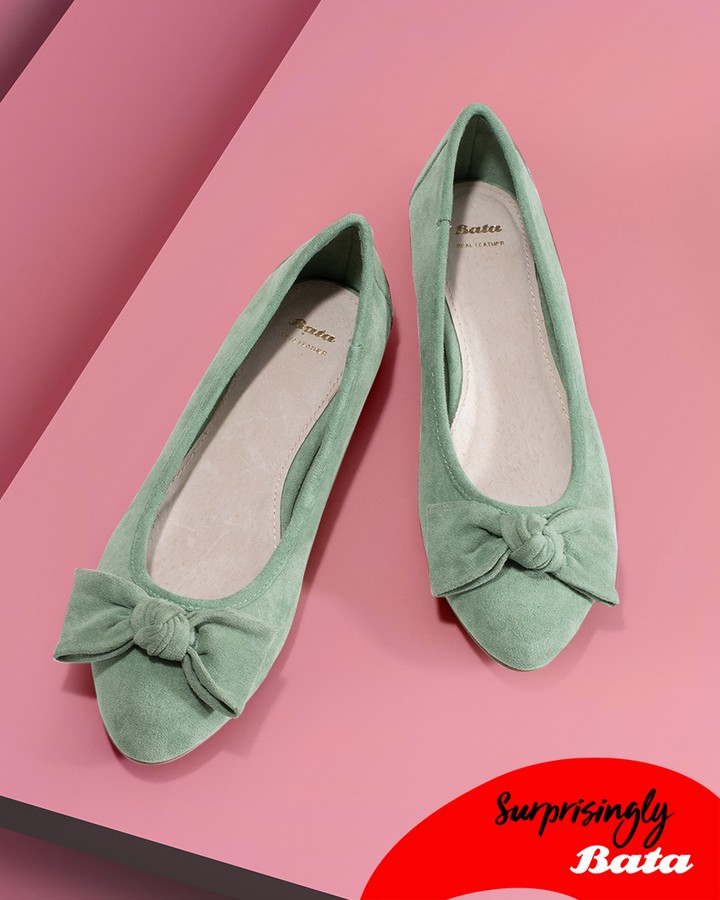 Bata Brands - These minty ballerinas from the new Surprisingly Bata collection are surprisingly soft to the touch & comfy on your feet. 
.
.
.
.
.

#BataShoes #Flats #ShoesAddict #ShoesLover #Trending...