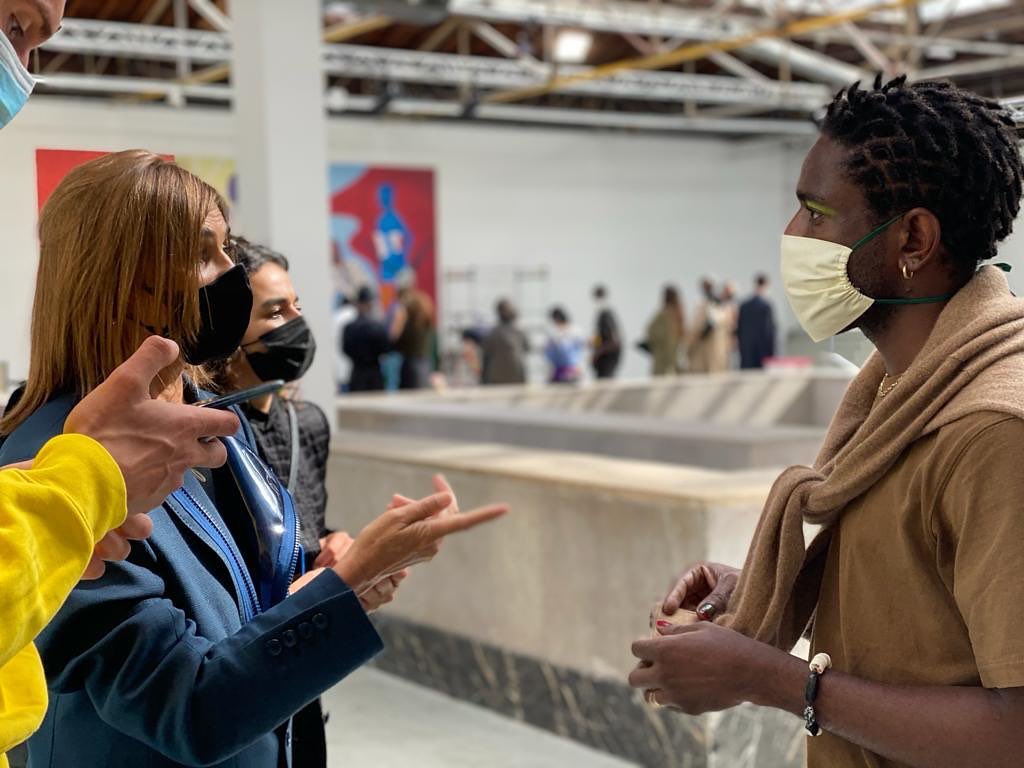 KARL LAGERFELD - Last week at #PFW, Style Advisor @carineroitfeld attended the show of @kennethize at Palais de Tokyo. Who’s excited for the #KARLxKENNETH collaboration launching in Spring 2021?