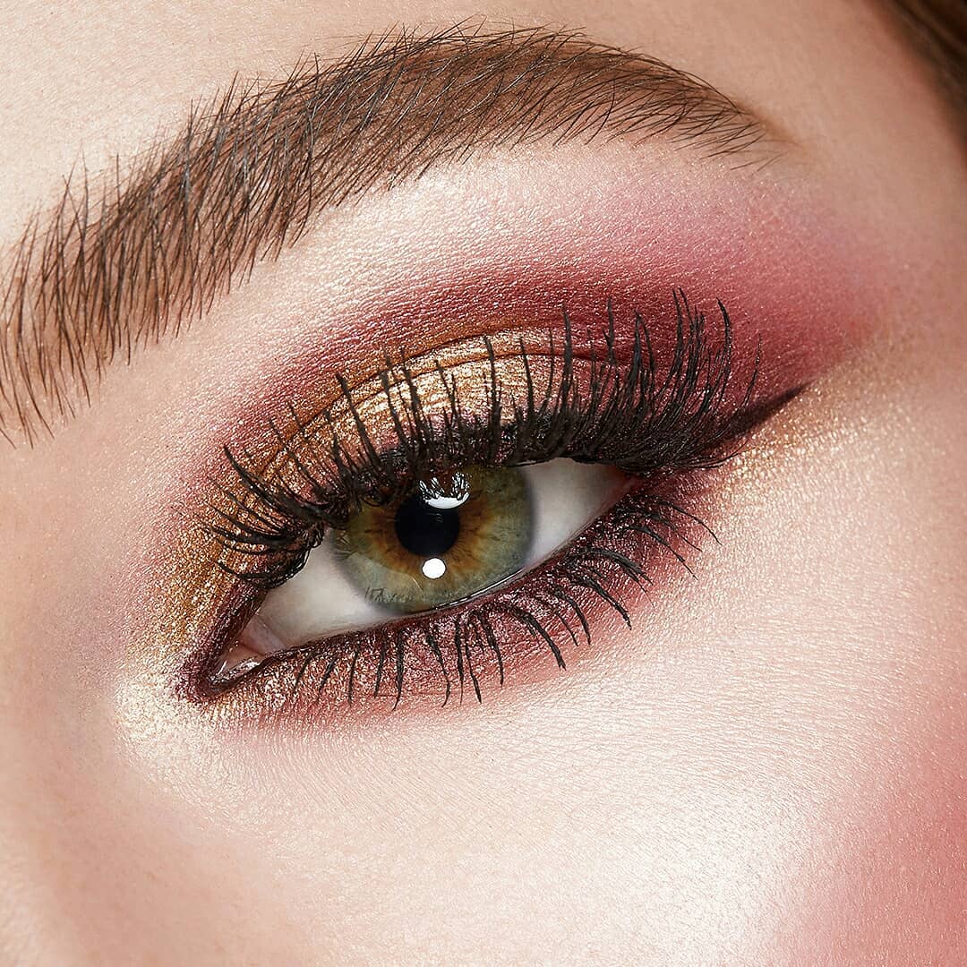 Kiko Milano Russia - Розовое золото 💖
⠀
Тени GLITTER SHOWER EYESHADOW в оттенке «Gold Baroque» придадут макияжу эффект золотого напыления. Просто нанесите их поверх другого оттенка теней — глиттер мгн...