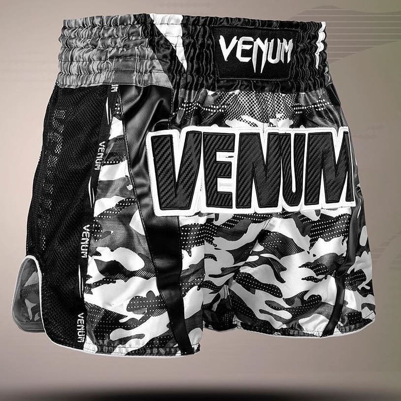 ROCKY-SHOP - Шорты для тайского бокса Venum Full Cam Urban. Изготовленные вручную в Таиланде, сочетают в себе дизайн и долговечность с высококачественной отделкой! Идеально подходящие для всех кто пра...