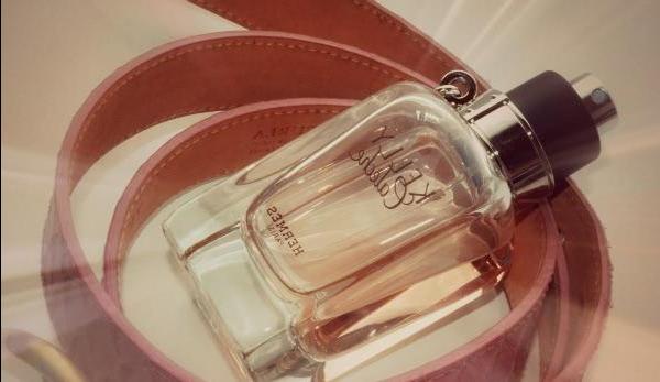 This autumn and delicate, Kelly Caleche Hermes - review