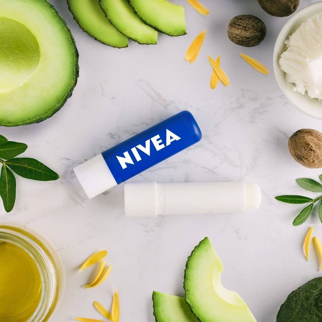 NIVEA Russia official - #разборпосоставу Знала ли ты, что масло авокадо обладает антиоксидантными и противовоспалительными свойствами? А еще оно снимает раздражение и заживляют повреждения. Persea Gra...